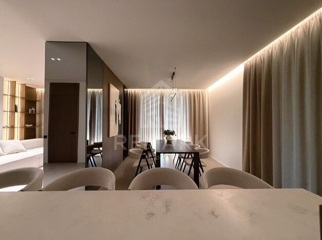photo256923